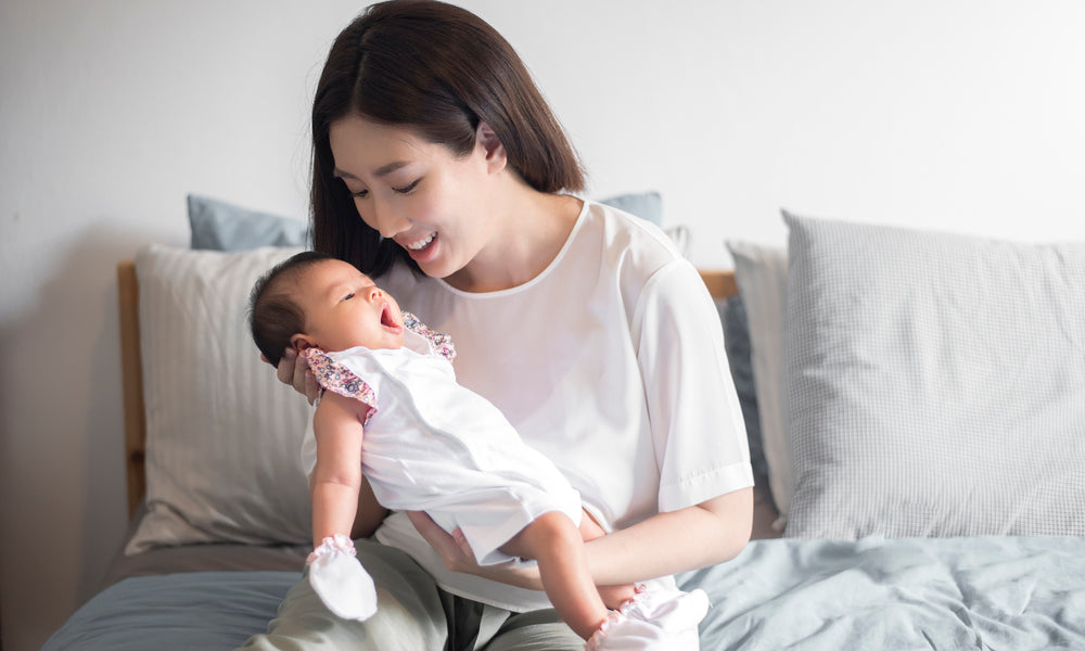 Smooth Milk Flow! 8 Proper Ways to Gently Wake Your Baby for Feeding