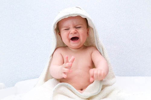 bayi rewel saat menyusu
