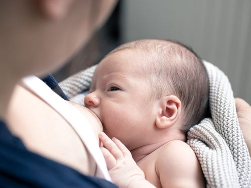 When Does Breast Milk Start to Flow? A Guide to the Stages of Milk Production from Pregnancy to Postpartum