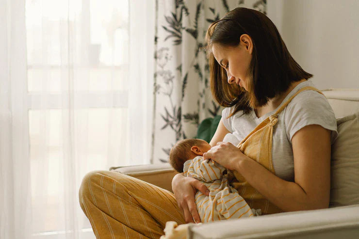 New Moms, Don’t Worry! Here Are 4 Ways to Make Breast Milk Come Out Faster After Giving Birth