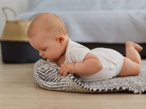 Cara Melatih Bayi Tengkurap