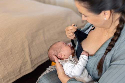 6 Signs of Low Breast Milk Supply and Effective Ways to Increase It