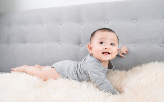 Kapan si Kecil Masuk Fase Penggunaan Dot Sedotan?