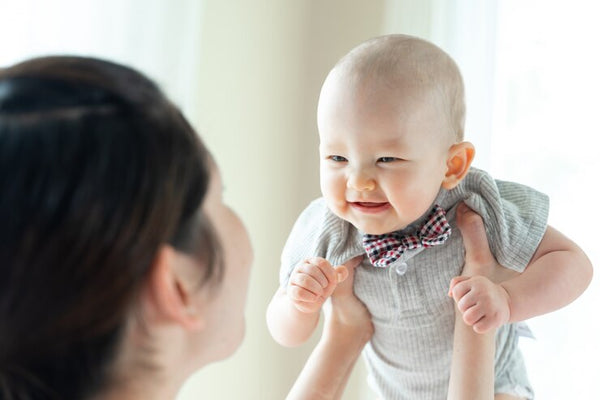 3 Penyebab Utama Lidah Bayi Putih dan Cara Atasinya