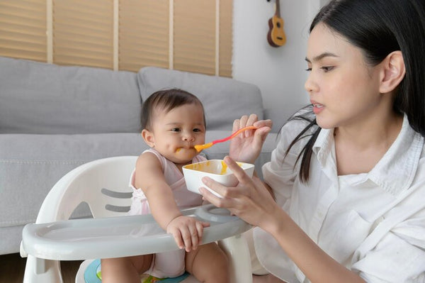 tempat makan bayi